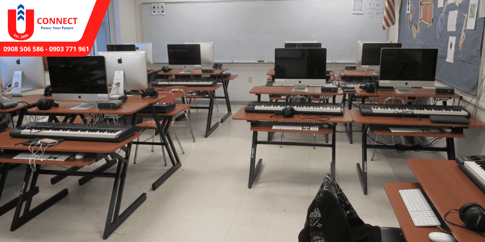 Giới thiệu trường trung học Woodstock Academy, bang Connecticut, Mỹ và cơ sở vật chất của trường